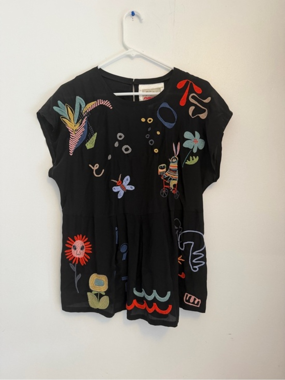 Biya by Johnny Was 100% Silk Embroidered Top Size Small